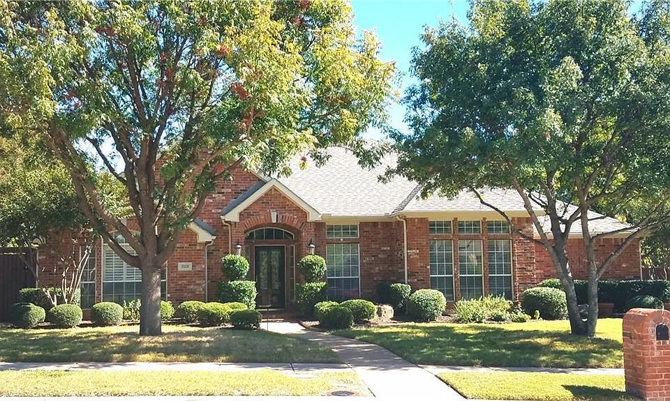 1st image of 3228 Royal Melbourne Dr