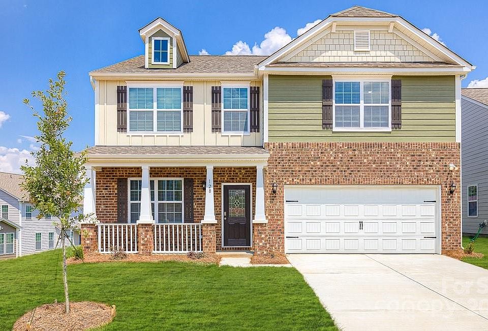 1st image of 211 Farmwood Trl