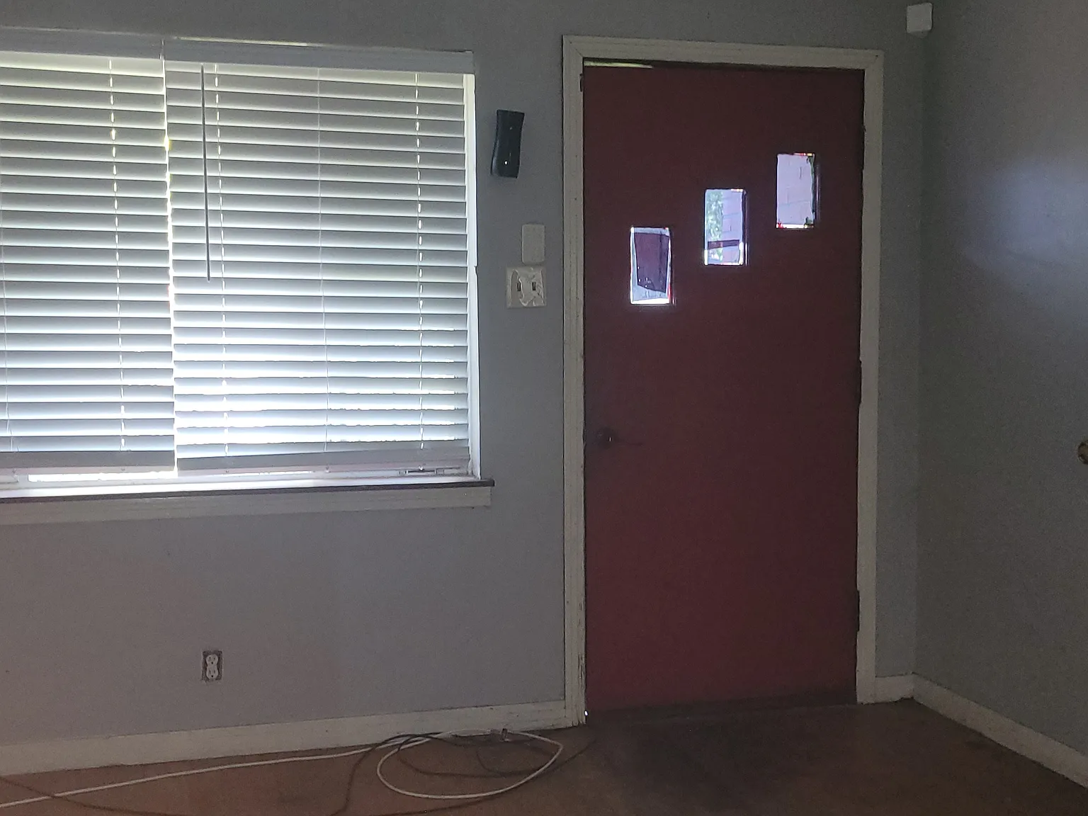 3 bed, 1281 sqft, $1,290 — Photo 4