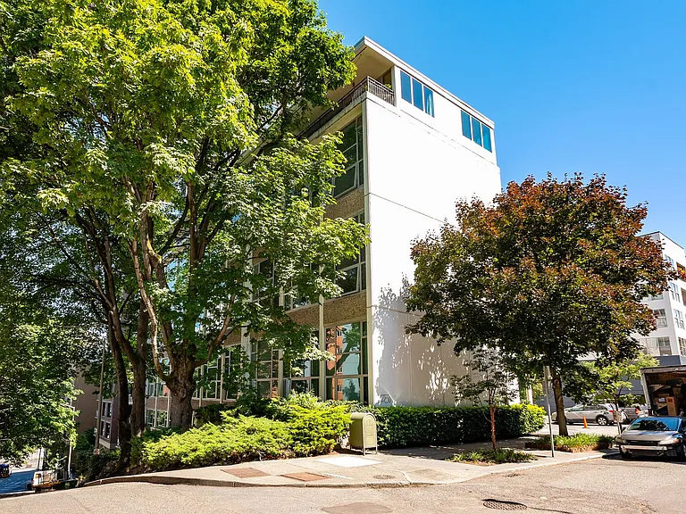 1000 Union St #110 — Photo 6