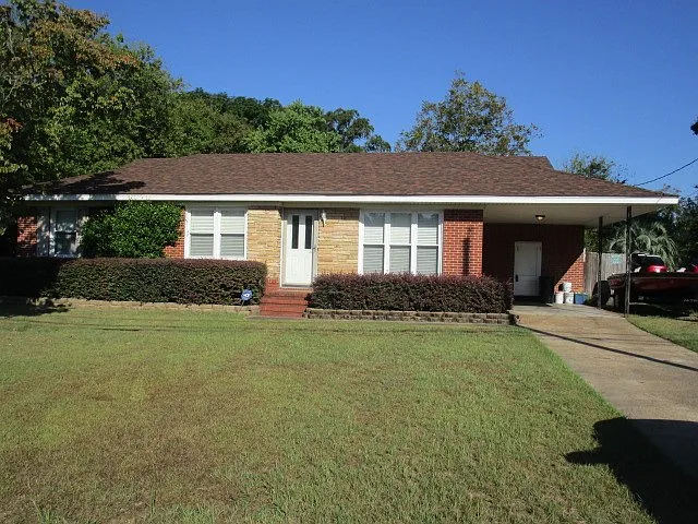 269 Nightingale Dr photo 1