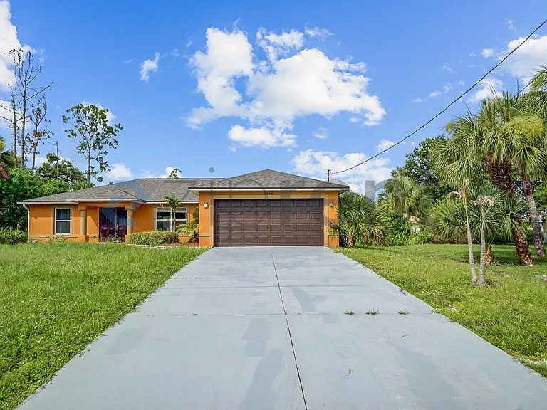 2665 Parasol Ln — Photo 2