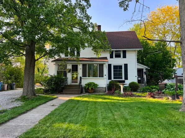 105 Lincoln St, Wellington, OH 44090