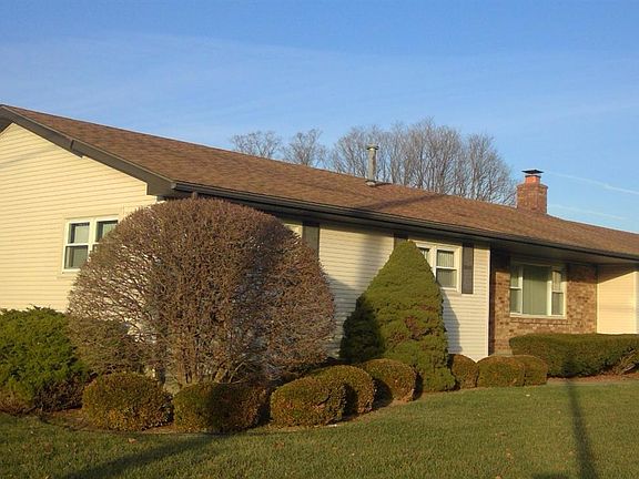 3rd image of 180 S Clubview Dr