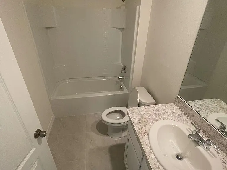 289 Sofia Ln — Photo 10