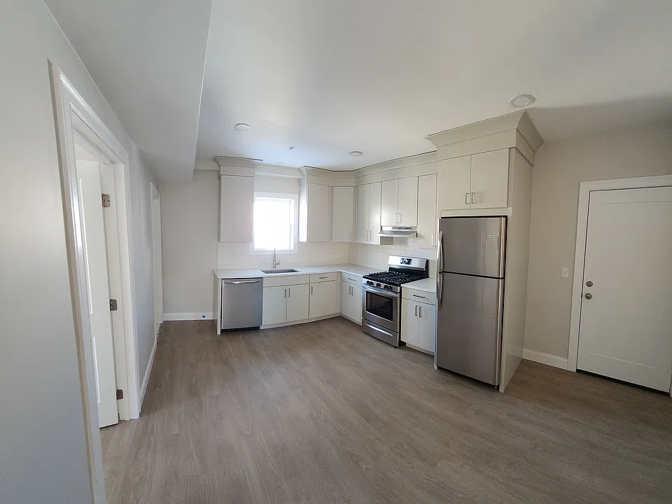 322 Brownell St #2E