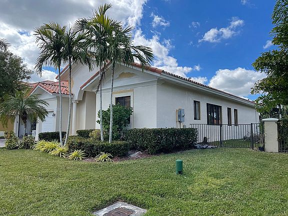 3rd image of 19368 SW 79th Pl