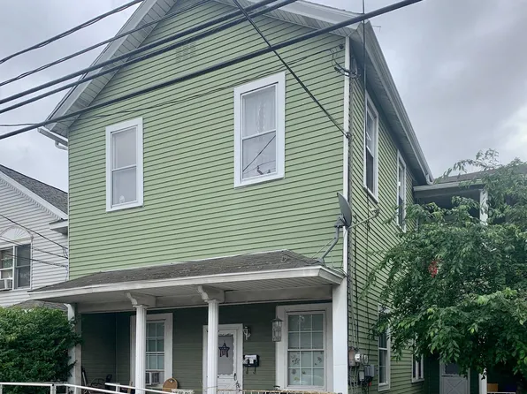 228 N Main St, Taylor, PA 18517