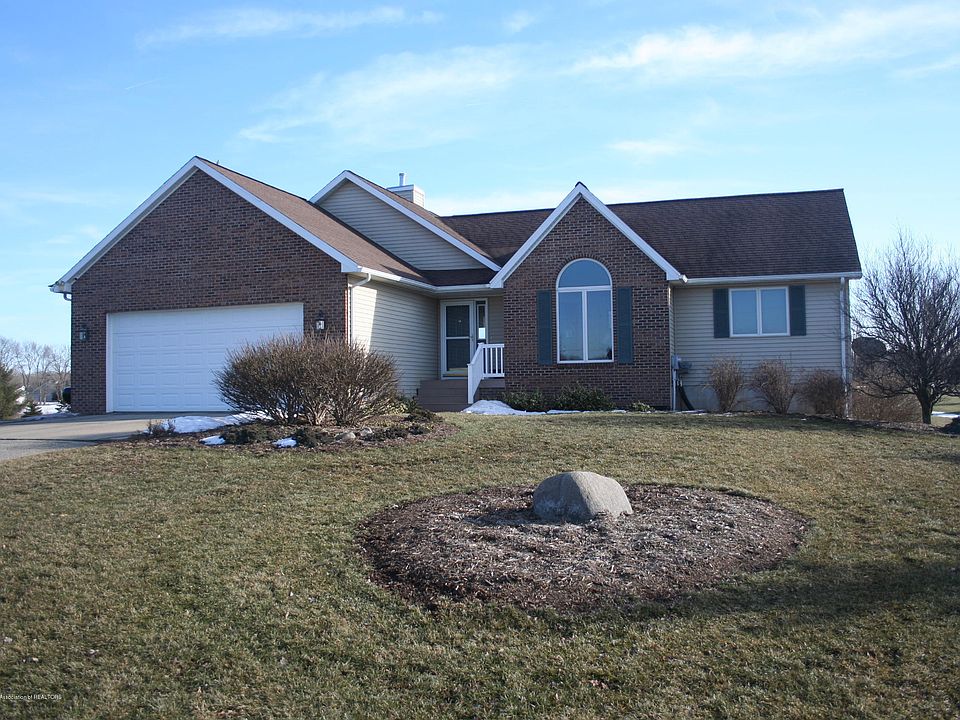 1st image of 3896 E Saginaw Hwy