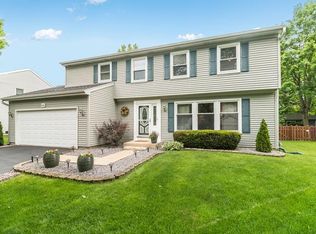 2156 Countryside Cir, Naperville, IL 60565