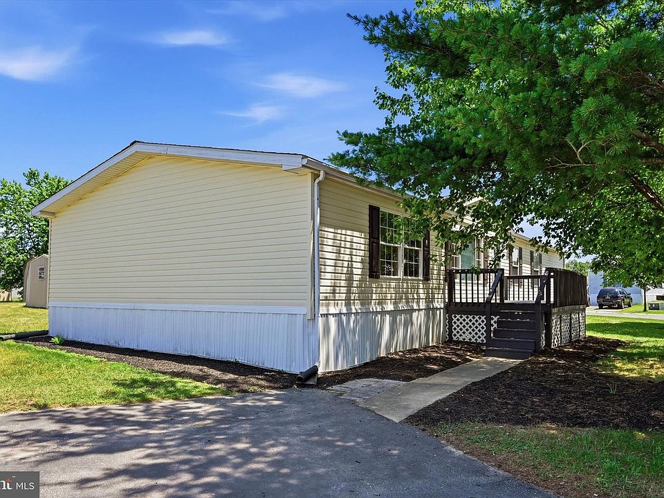 1st image of 1816 Sonya Way #571