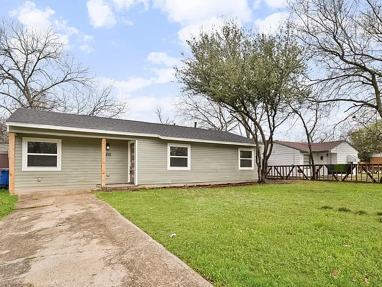 2655 Larry Dr — Photo 24