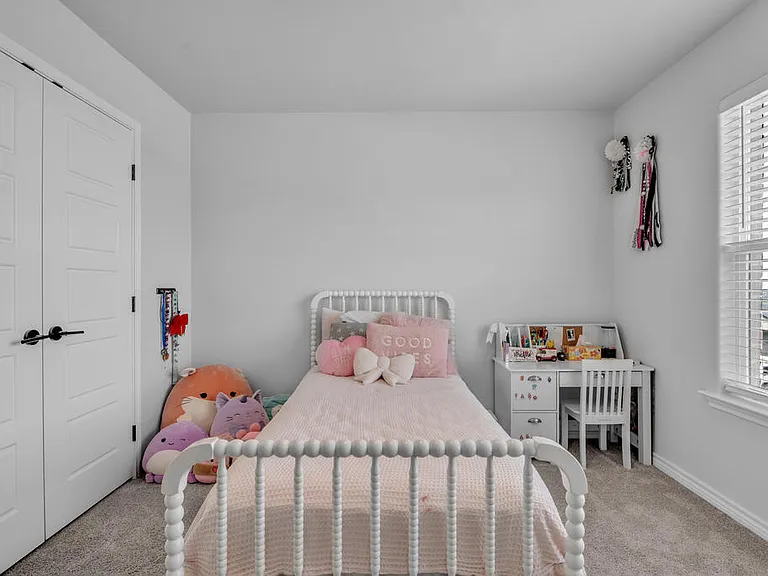 2726 Shirley Dr — Photo 32