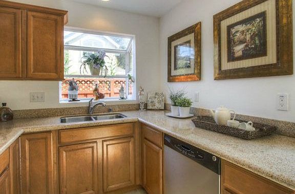 5th image of 750 San Carlos Ct