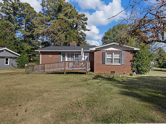 5th image of 161 Dogwood Ave