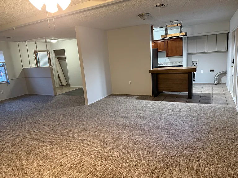 5225 Floyd Ave — Photo 11