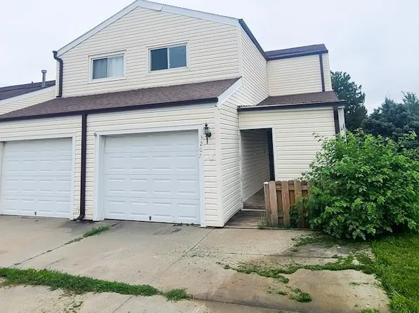 13207 Glenn St, Omaha, NE 68138