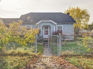 106 NE 4th Ave, Estacada, OR 97023