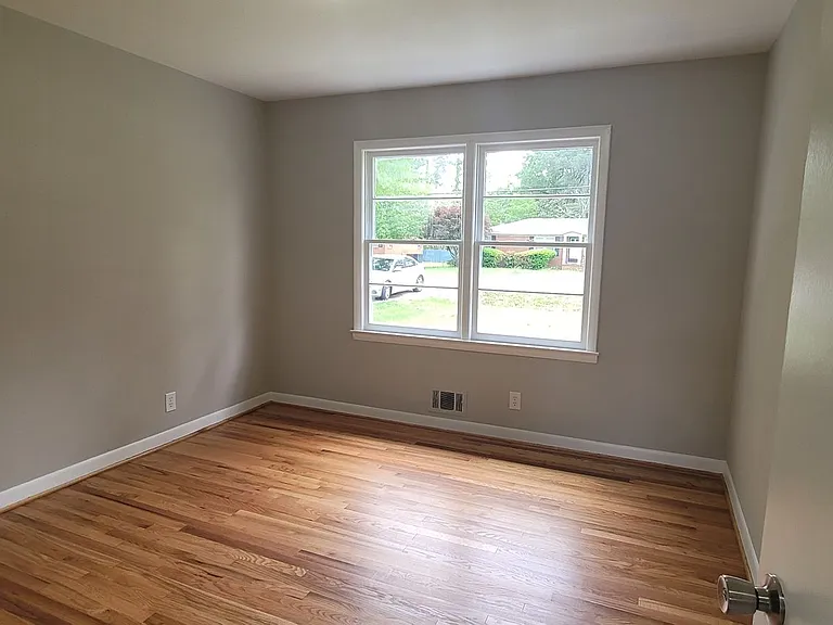 206 Stancil St — Photo 5