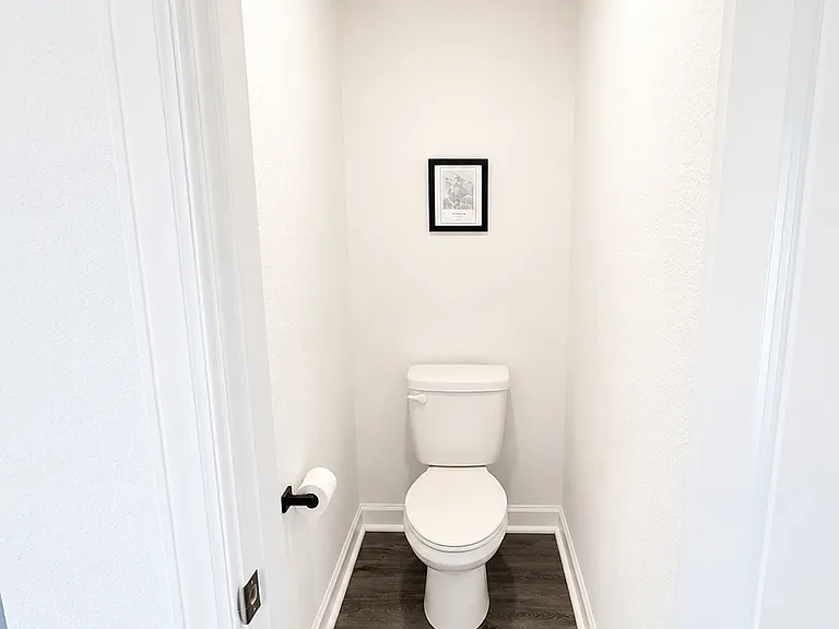 4300 Pinter Ln #4300 — Photo 10