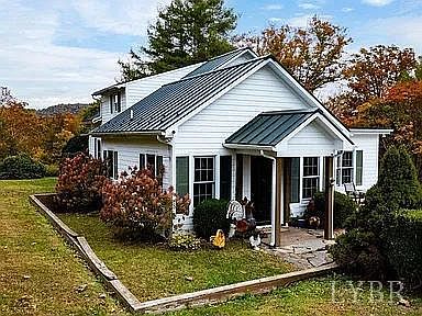 5th image of 325 Old Roseland Rd