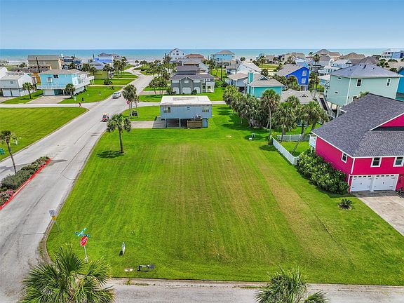 3rd image of Pirates Beach Blvd