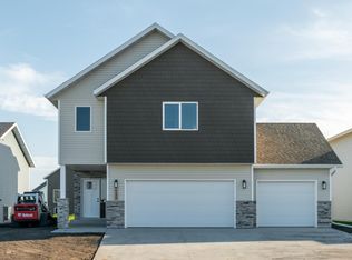 6232 86th Ave S, Horace, ND 58047