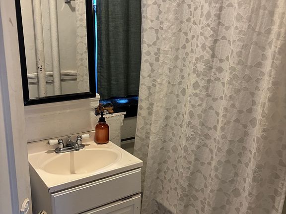 5th image of 335-A Harvard St #11A