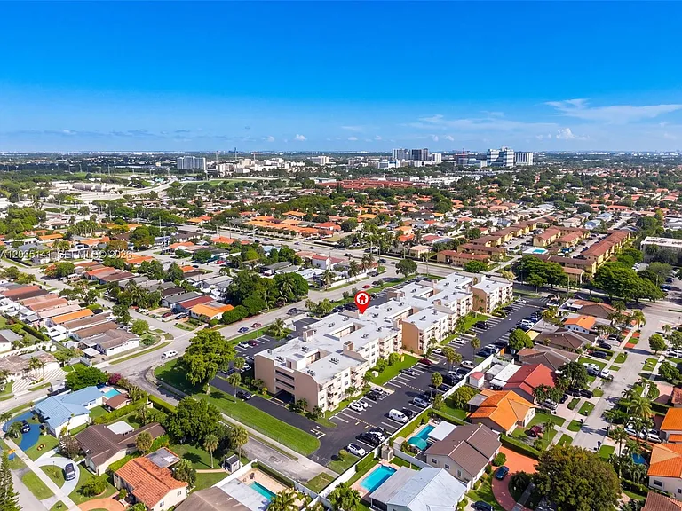 10300 Coral Way #C25 — Photo 32