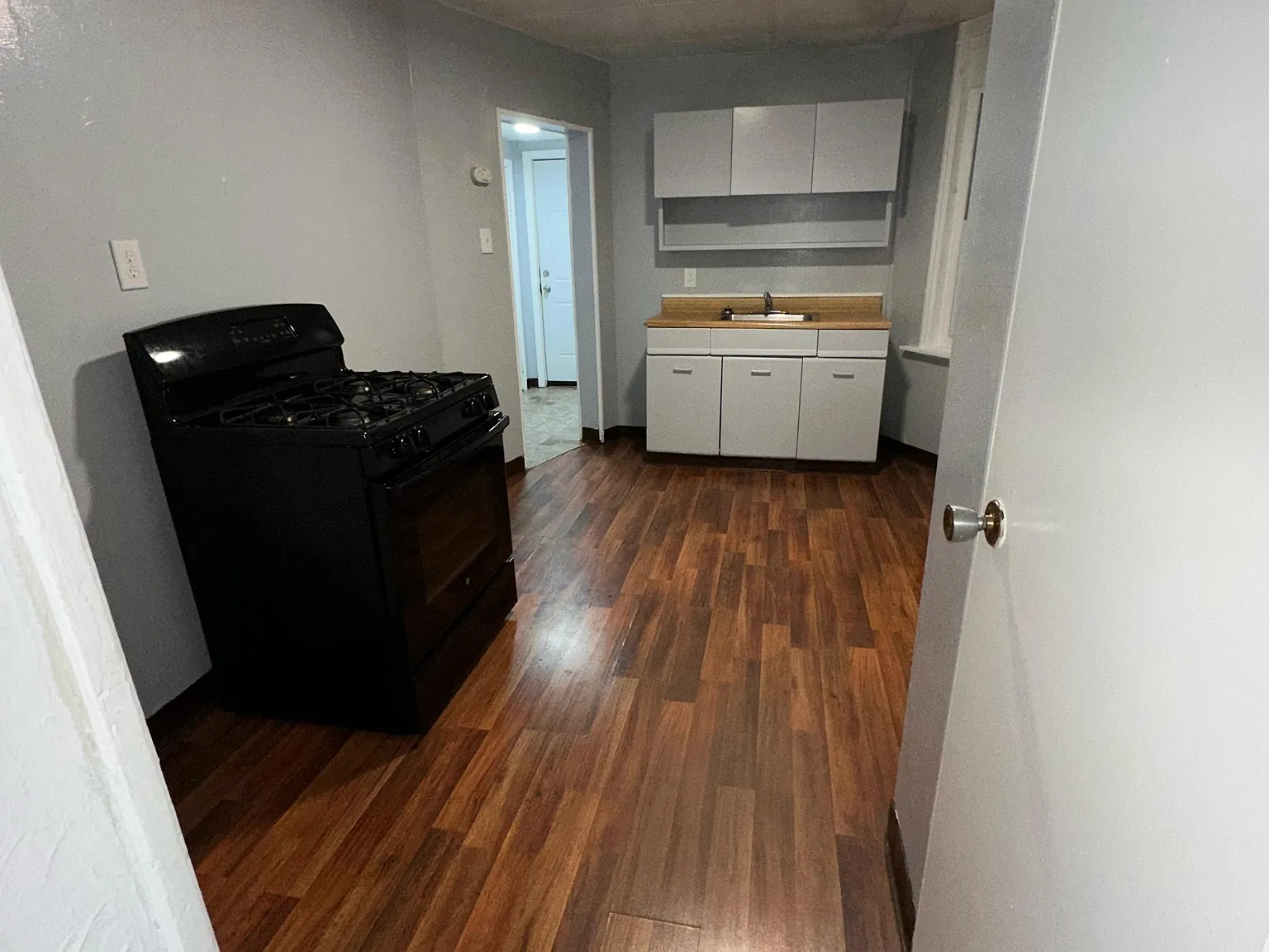214 Bessemer Ave — Photo 4