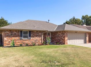 1033 Mabel C Fry Blvd, Yukon, OK 73099