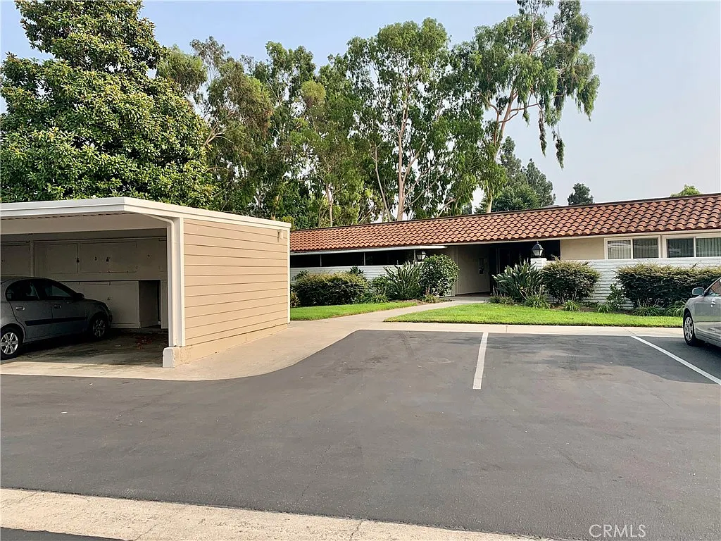 2 bed, 1009 sqft, $2,500 — Photo 4