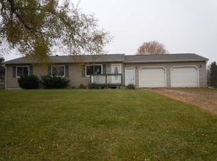 951 Alfalfa Dr, Lapeer, MI 48446