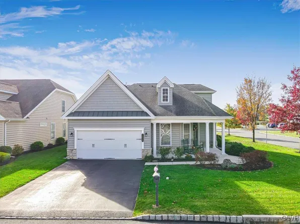 1039 Declaration Dr, Bethlehem, PA 18017