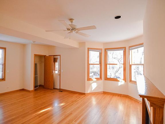 2nd image of 4734 N Hermitage Ave #Coach