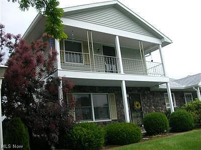 1st image of 1095 Somerset Dr #A