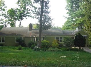 151 Woodland Dr, York, PA 17403