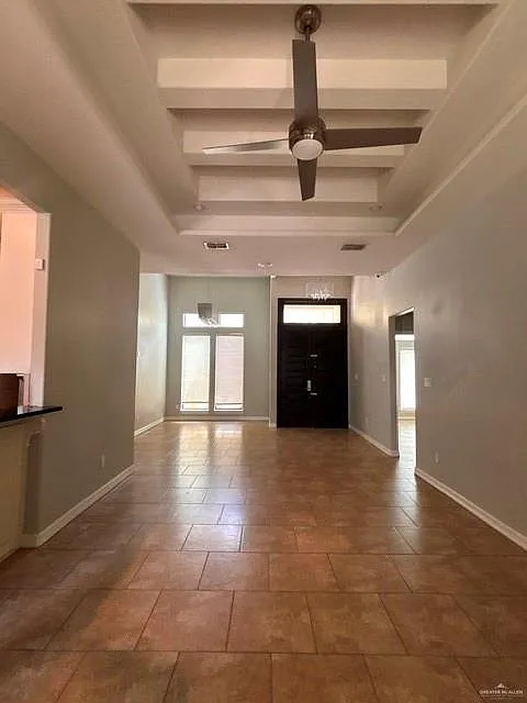 4 bed, 3.0 bath, 1953 sqft, $2,500 — Photo 2