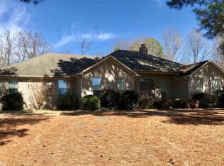 32 Country Ln, Morrilton, AR 72110