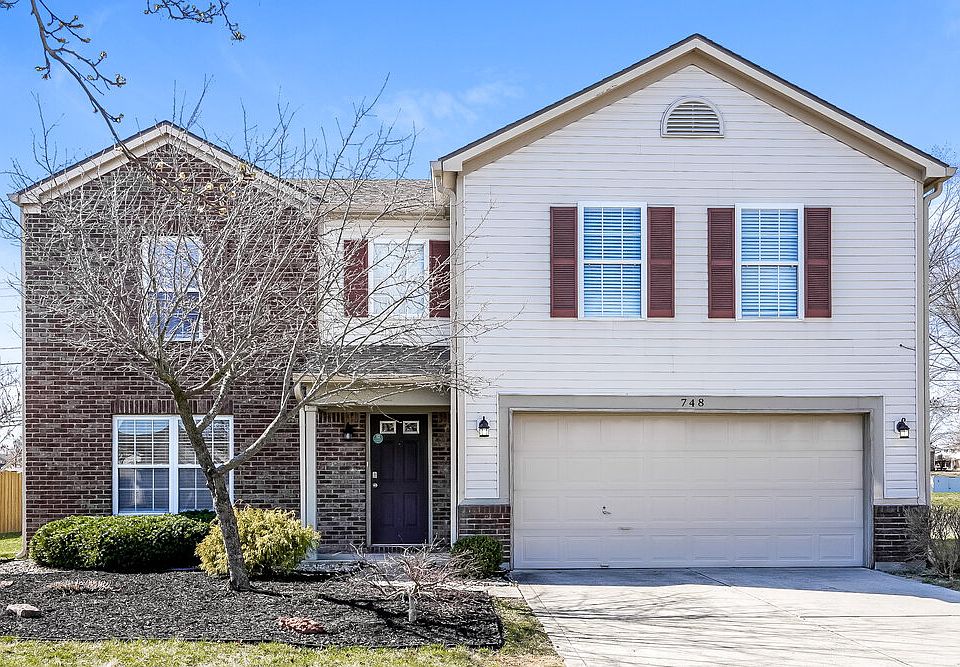 1st image of 748 Tulip Ln
