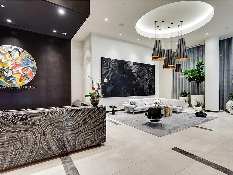 45 SW 9th St #2306 — Photo 31