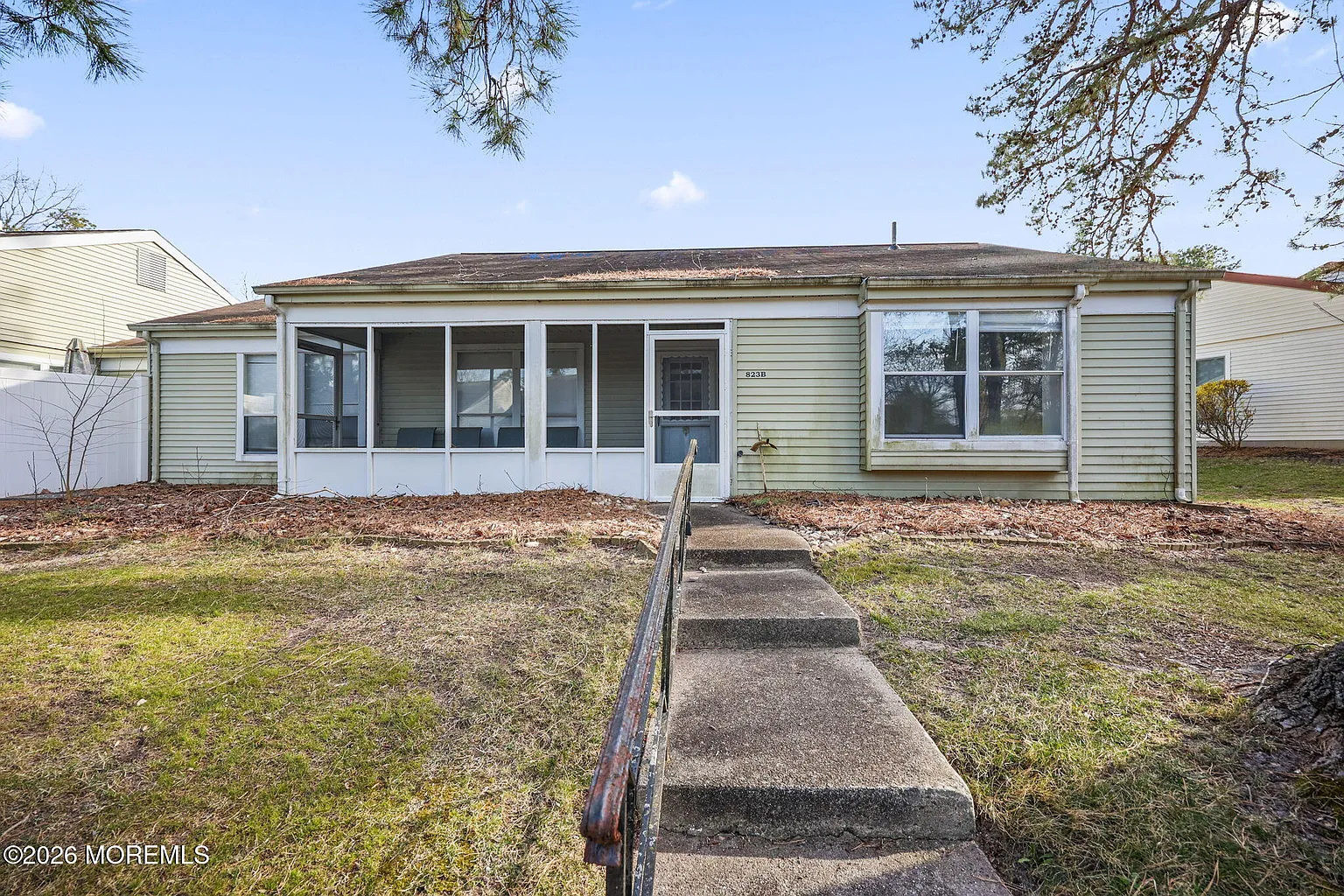823b Liverpool Circle photo 1