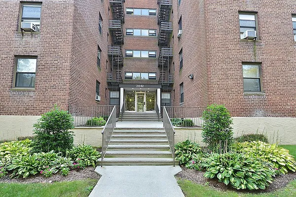 Sold by Compass | media 1