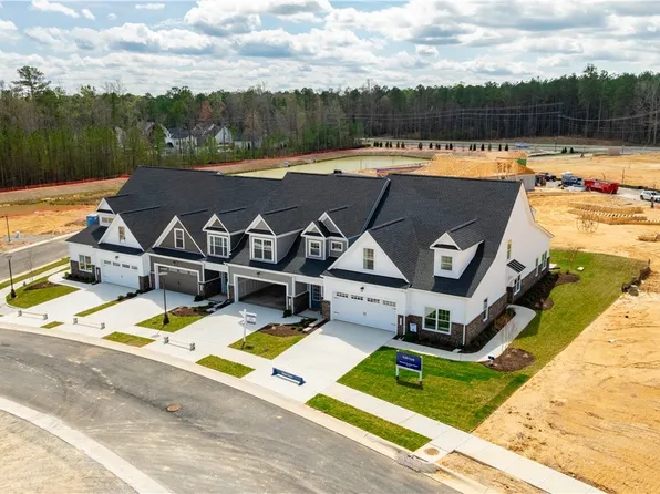 6719 Mayland Ridge Ln, Moseley, VA 23120