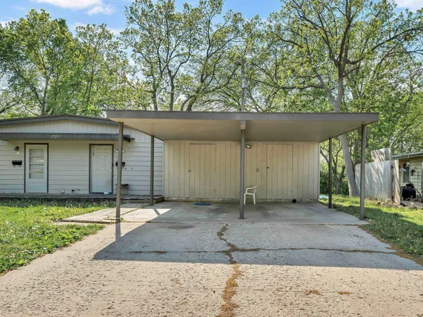 2921 SW Atwood Ave, Topeka, KS 66614
