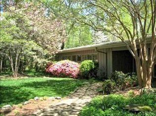 6616 Rest Haven Dr, Raleigh, NC 27612