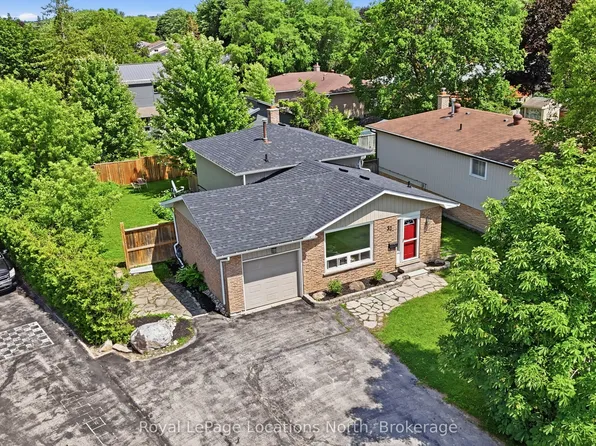32 Courtice Cres, Collingwood, ON L9Y 4G1