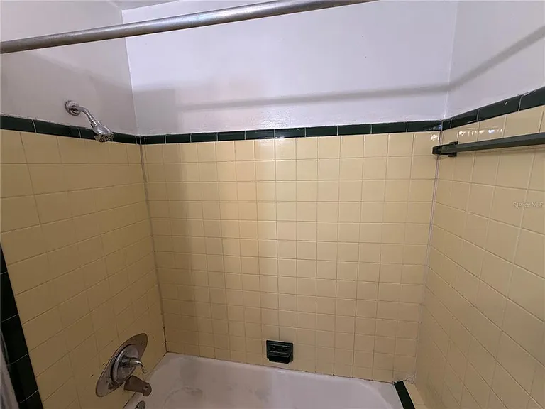 2107 S Mills Ave — Photo 12