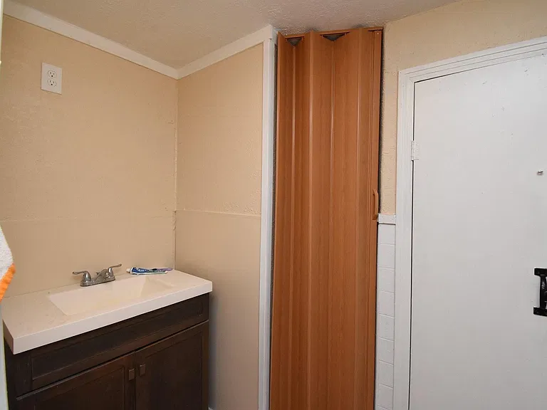 8421 Altimore Rd — Photo 20