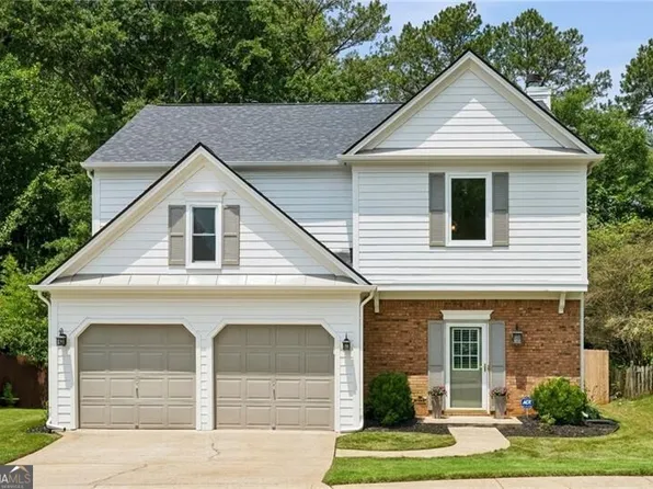 5030 Foxberry Ln, Roswell, GA 30075